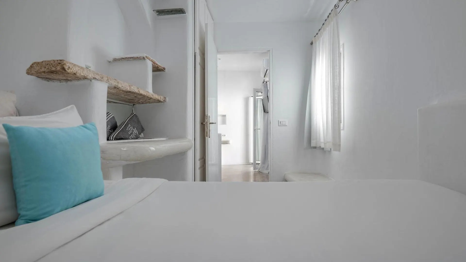 Flaskos Luxury Suites Agios Stefanos  Grécia