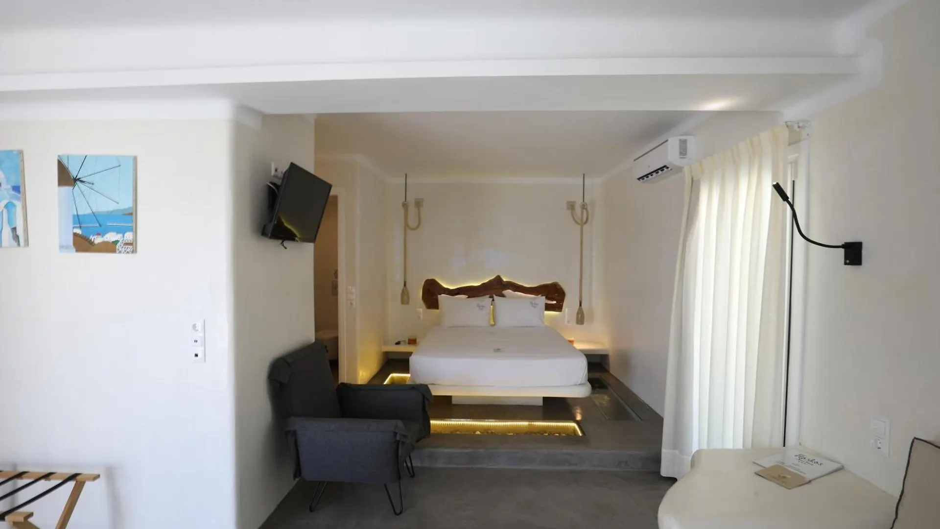 Flaskos Suites And More Agios Stefanos  Grécia