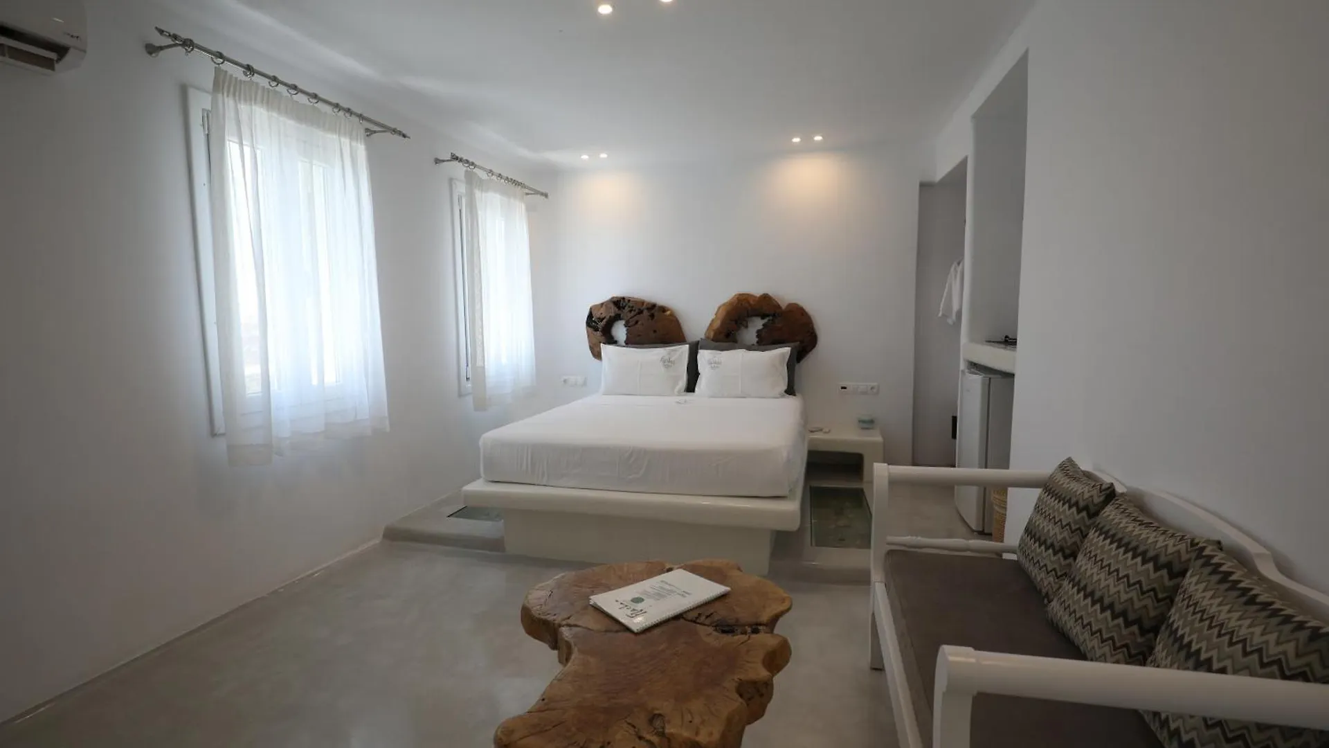 Apart-hotel Flaskos Suites And More Agios Stefanos