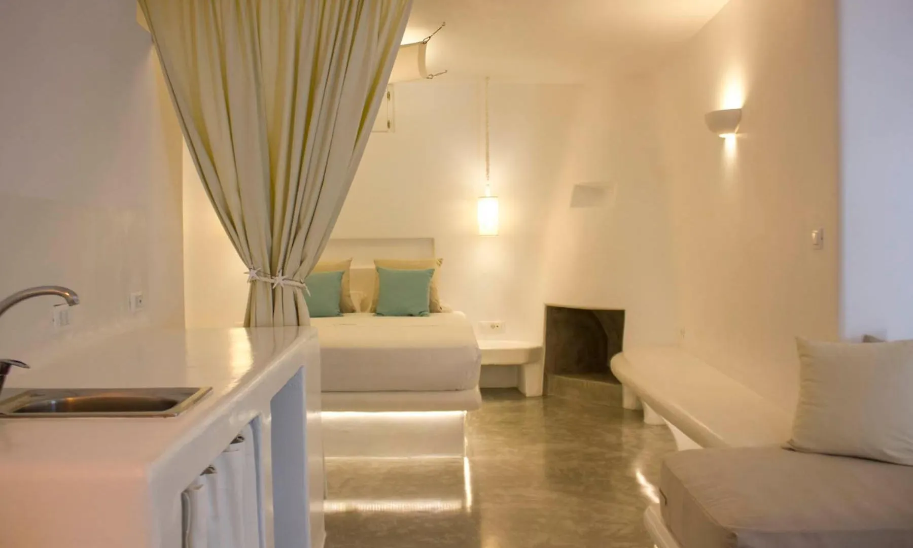 Flaskos Suites And More Agios Stefanos  4*, Agios Stefanos (Mykonos)