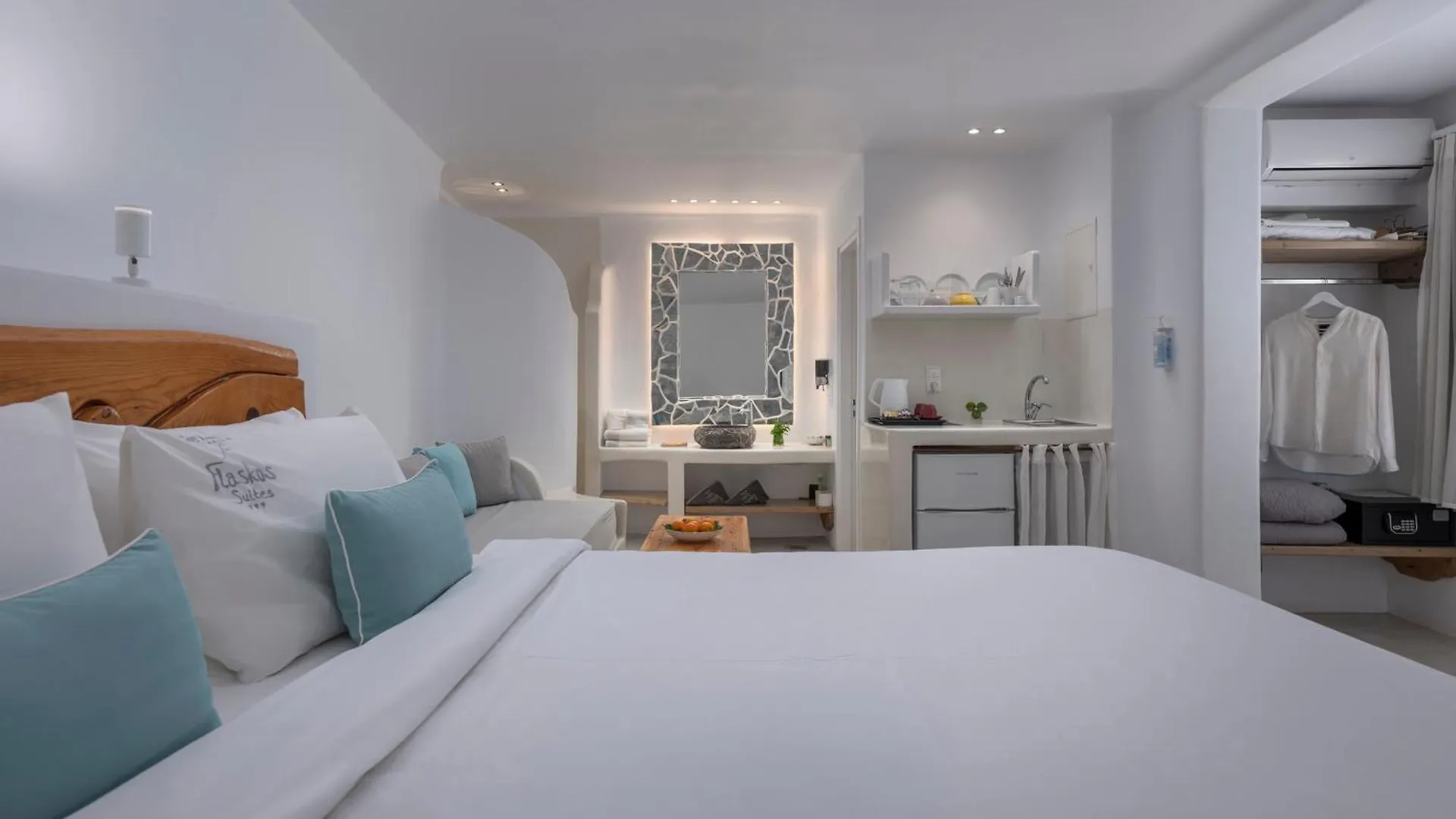 Aparthotel Flaskos Luxury Suites Agios Stefanos