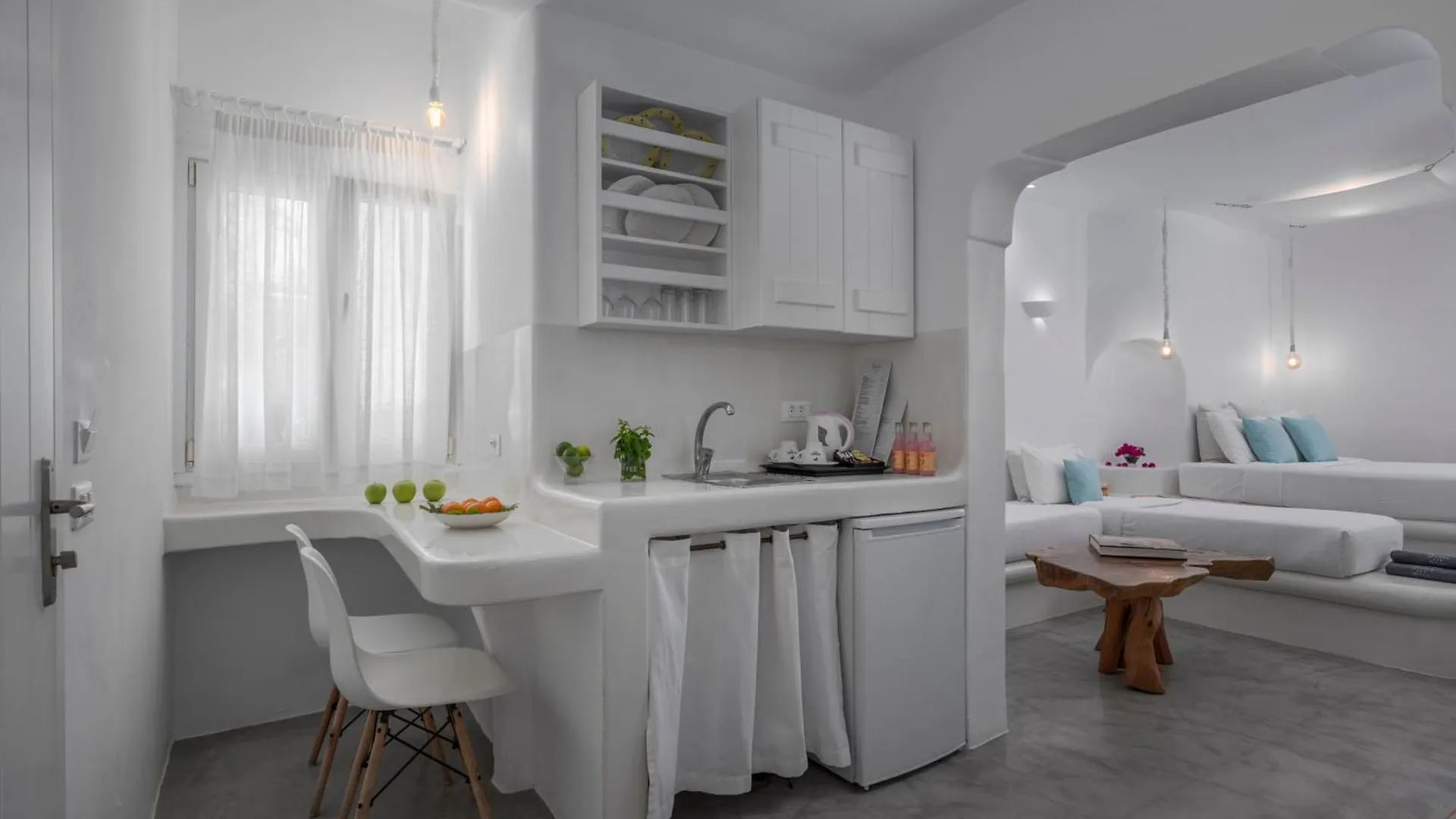 Aparthotel Flaskos Luxury Suites Agios Stefanos