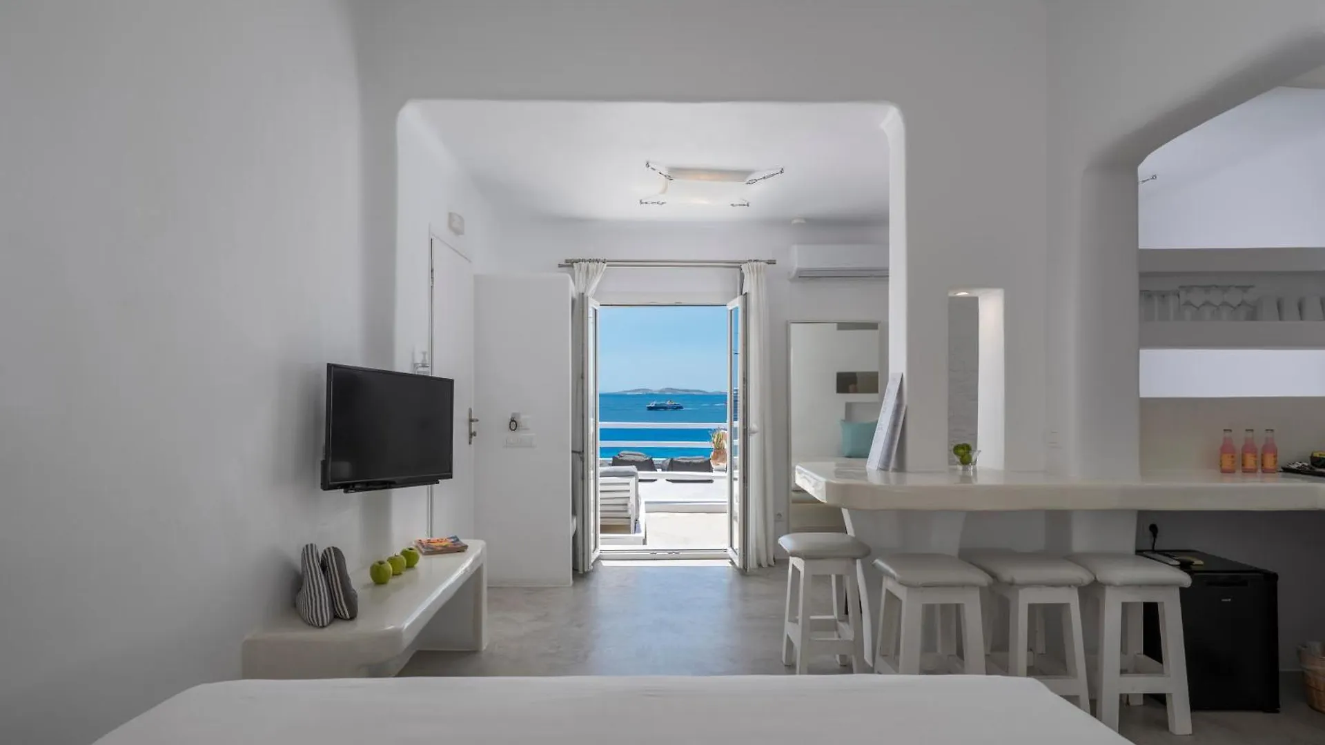 Flaskos Luxury Suites Agios Stefanos  4*, Agios Stefanos (Mykonos)